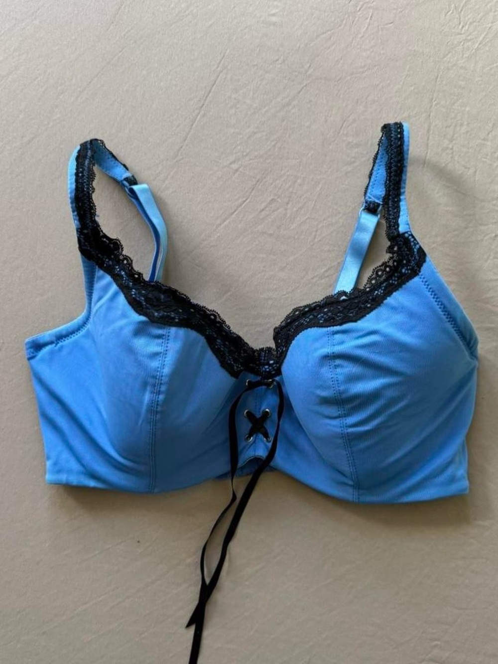 Y2K Era Frederick's of Hollywood Lace Trim lace-up balconette bra